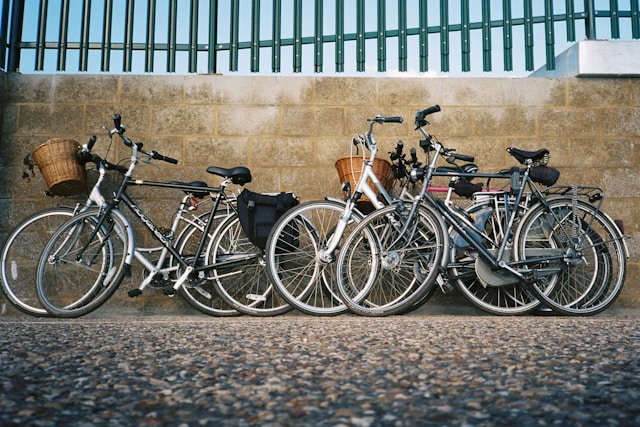 Op weg naar vrijheid, geld verdienen met gebruikte fietsen